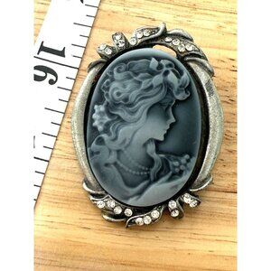 Gray Cameo Brooch With Rhinestone Accents & Antique Silver Tone Frame